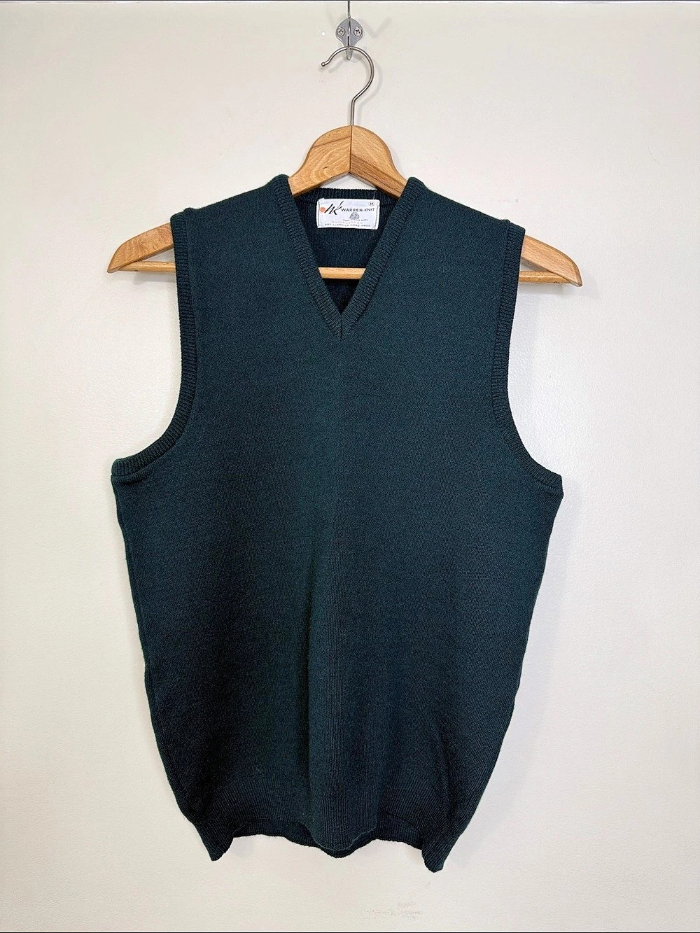 VINTAGE 100% WOOL WARREN-KNIT V-NECK SWEATER VEST FOREST GREEN